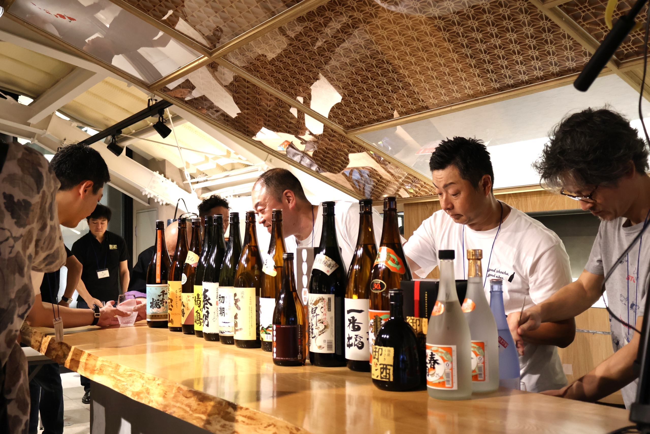 連覇やダブル受賞も！いま、飲んでほしい焼酎がわかる「第4回 酒屋が